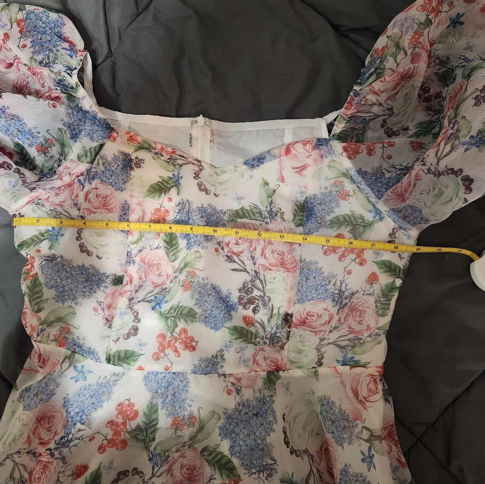 Shein Floral Lantern Sleeve Dress - Picture 6 of 9
